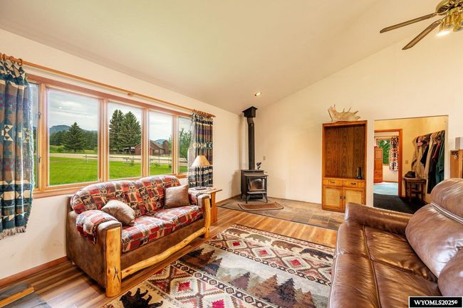 31 Wagon Box Rd, Home with 3 bedrooms, 2 bathrooms and null parking in Story WY | Image 7