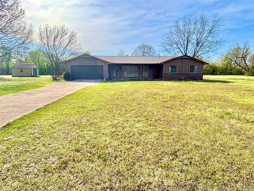 402 S Sockey Ln, Stigler, OK, 74462-2303 | Card Image
