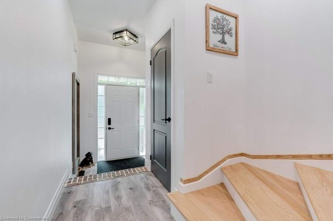 79 Browview Dr, Townhouse with 3 bedrooms, 3 bathrooms and 3 parking in Waterdown ON | Image 8