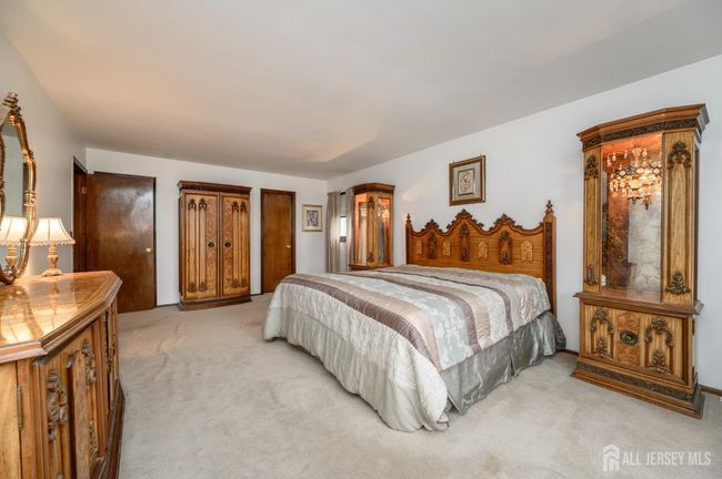 98 S Cliff Rd, House other with 4 bedrooms, 4 bathrooms and null parking in Colonia NJ | Image 22