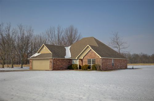 1709 Caddo St, Oologah, OK, 74053-4180 | Card Image