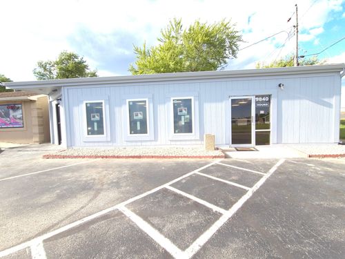 9836 Pendleton Pike, Indianapolis, IN, 46236-2889 | Card Image