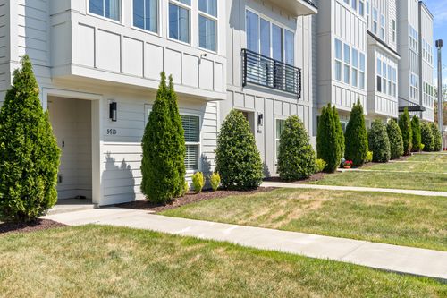 5710A California Ave, Nashville, TN, 37209-1440 | Card Image