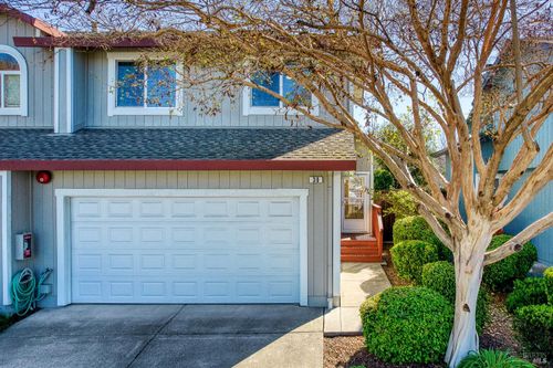 30 Regents Cir, Rohnert Park, CA, 94928-2972 | Card Image