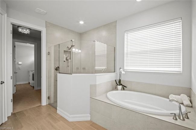 28041 Captiva Shell Loop, House other with 3 bedrooms, 4 bathrooms and 3 parking in BONITA SPRINGS FL | Image 12