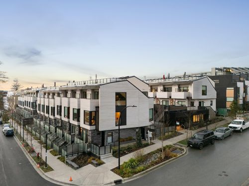 122-650 E 2nd St, North Vancouver, BC, V7L1E3 | Card Image