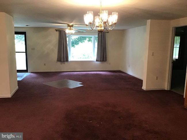 8010 Mentzer Gap Rd, House other with 3 bedrooms, 2 bathrooms and null parking in WAYNESBORO PA | Image 6