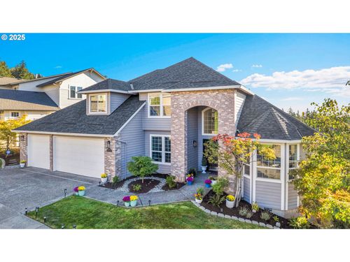 10072 Se Wyndham Way, Happy Valley, OR, 97086-9120 | Card Image