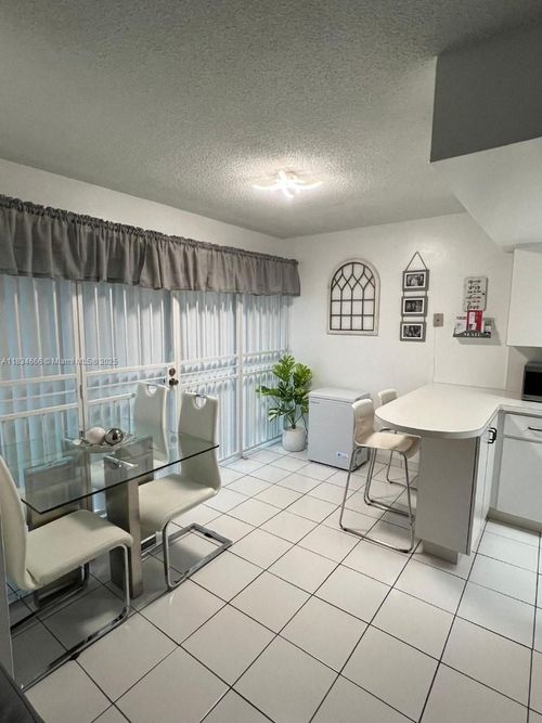 apt-104b-9370 W Flagler St, Miami, FL, 33174-3428 | Card Image