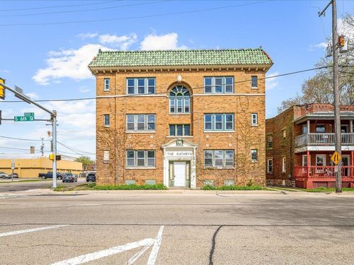 204 S Sixth Street, Rockford, IL, 61104 | Card Image