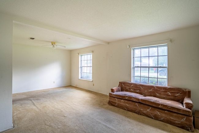 1905 Cimarron Trl, House other with 3 bedrooms, 2 bathrooms and null parking in Hurst TX | Image 5