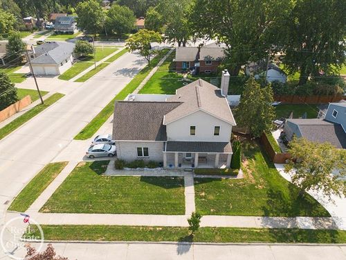 22212 Mylls Ct, Saint Clair Shores, MI, 48081-1232 | Card Image