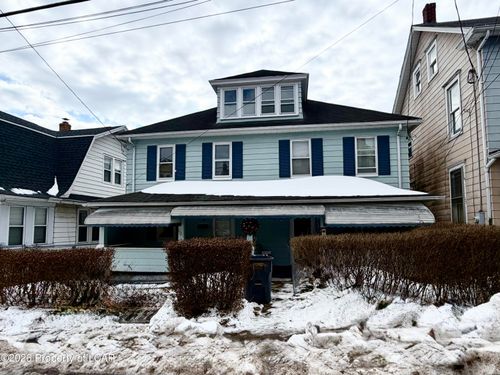 606 Walnut St, Freeland, PA, 18224-1423 | Card Image