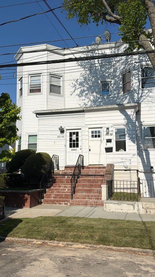 43-44 164th St, Flushing, NY, 11358-3253 | Card Image