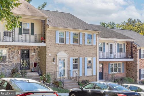 3005 Seven Oaks Pl, FALLS CHURCH, VA, 22042-3155 | Card Image