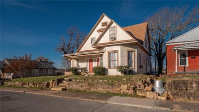 319 N 1st Street, Home with 7 bedrooms, 3 bathrooms and null parking in McAlester OK | Image 1