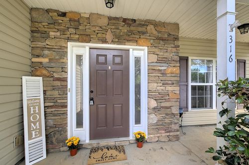 316 Archway Ct, Moore, SC, 29369-8611 | Card Image