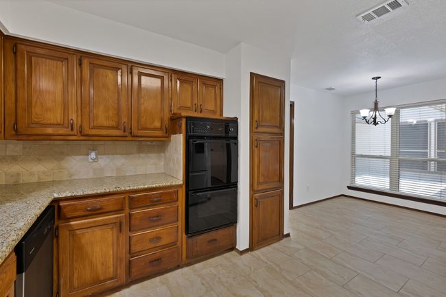 1614 Shadow Moss Way, House other with 3 bedrooms, 3 bathrooms and null parking in Carrollton TX | Image 11