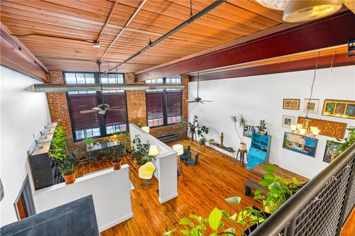 apt-308-685 Social St, Woonsocket, RI, 02895-8223 | Card Image