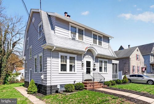 142 High St, Woodbury, NJ, 08096-2304 | Card Image