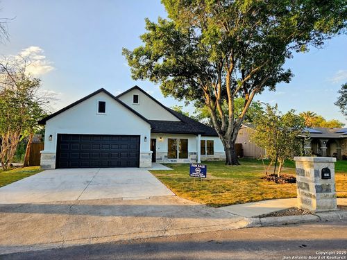 5819 Lake Bluff St, San Antonio, TX, 78222-2403 | Card Image
