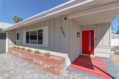 4342 Powell Ave, Las Vegas, NV, 89121-6552 | Card Image