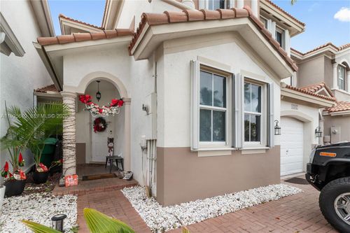 8562-8562 Nw 108th Ave, Doral, FL, 33178-1567 | Card Image