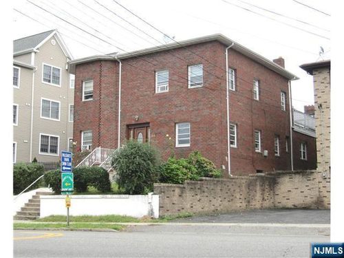 264 Grand Ave, Palisades Park, NJ, 07650-2905 | Card Image