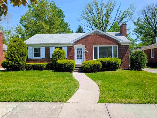 2168 Allard Ave, Grosse Pointe Woods, MI, 48236-1977 | Card Image