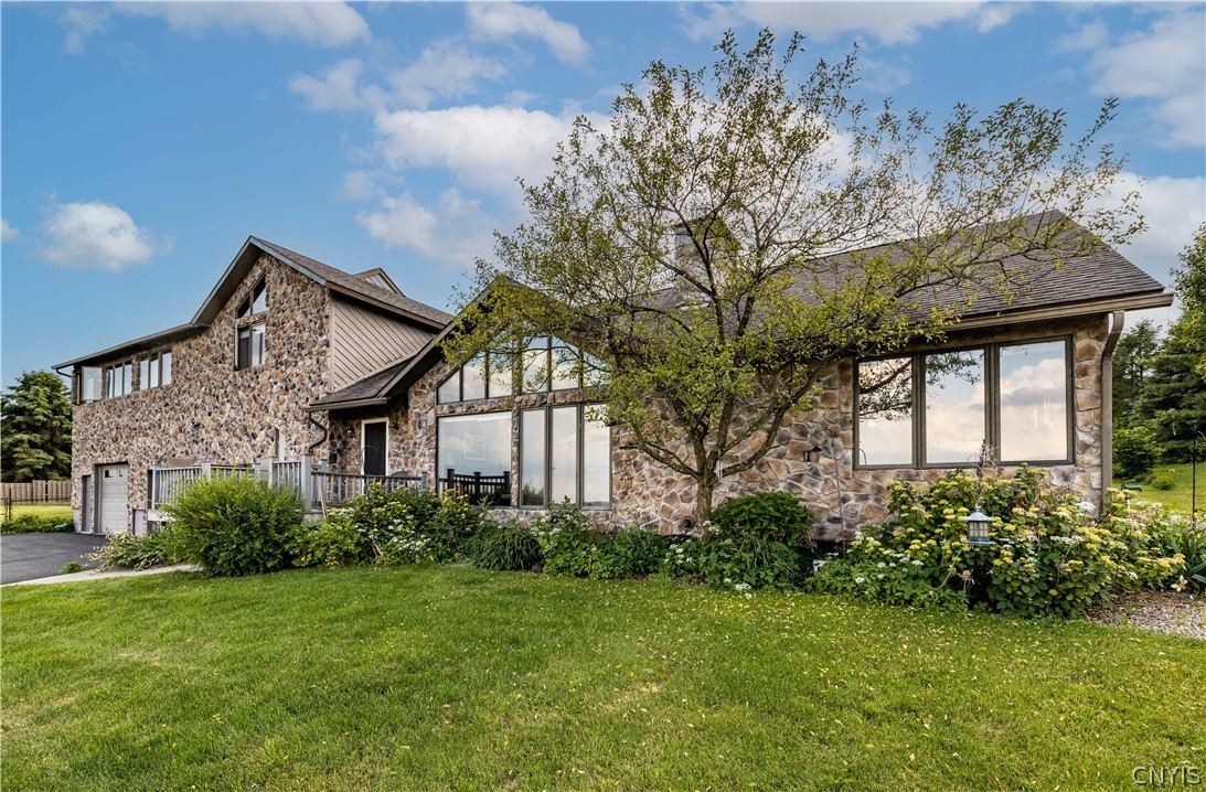 Griffin Rd, Syracuse, NY 13215
