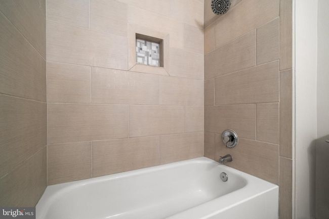 APT-14 - 1704 Lake Shore Crest Dr, Condo with 1 bedrooms, 1 bathrooms and null parking in RESTON VA | Image 16
