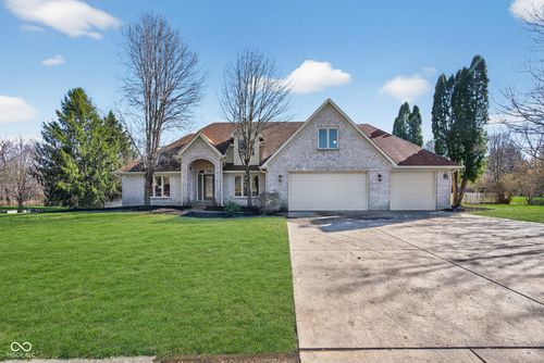 6079 Timberbend Dr, Avon, IN, 46123-7705 | Card Image