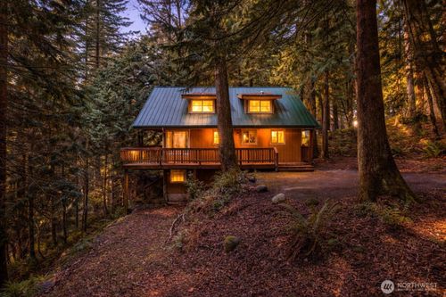 329 Sudden Valley Dr, Bellingham, WA, 98229-7653 | Card Image