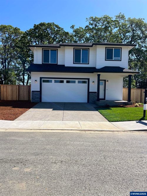 216 Nw Newcastle St, Dallas, OR, 97338 | Card Image