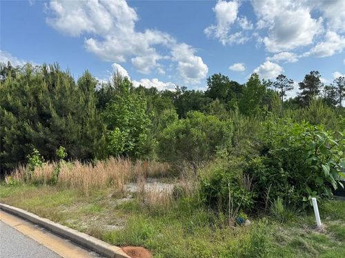 40 Arbor Springs Pkwy, Newnan, GA, 30265-4213 | Card Image