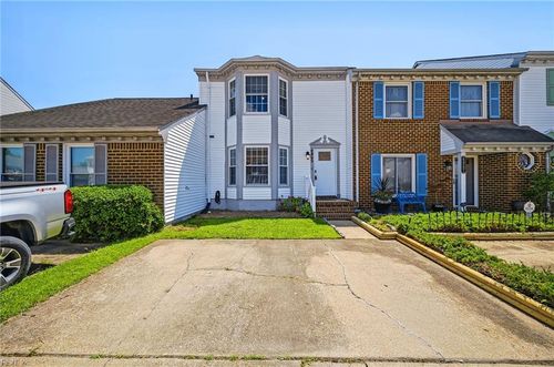 4865 Woods Edge Rd, Virginia Beach, VA, 23462-7268 | Card Image