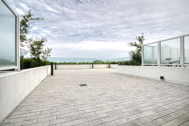402 - 10 Wilby Cres, Condo with 2 bedrooms, 2 bathrooms and 1 parking in York ON | Image 31