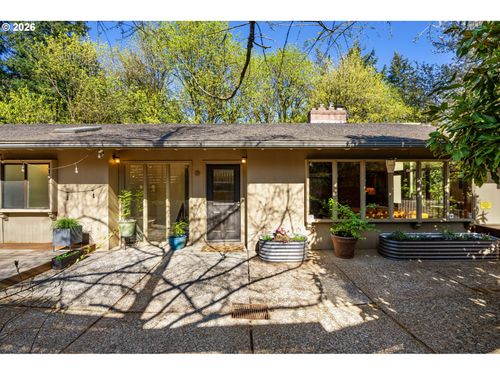 2637 Sw Patton Ct, Portland, OR, 97201-1640 | Card Image