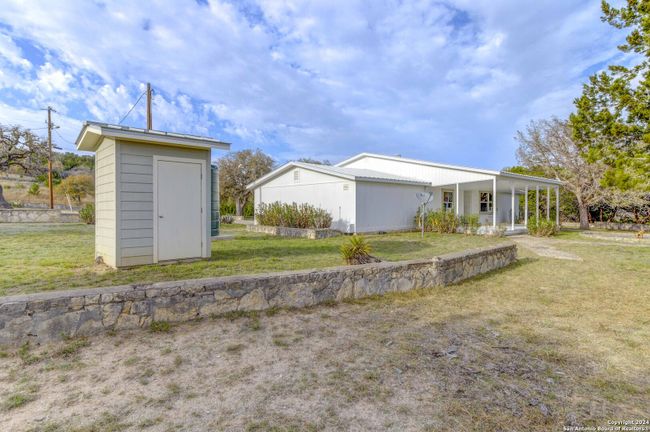 1259 Benton Creek Rd, House other with 2 bedrooms, 3 bathrooms and null parking in Medina TX | Image 65