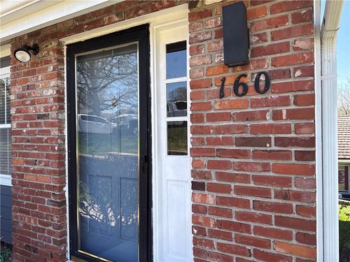 160 Ne Bayview Dr, Lee's Summit, MO, 64064-1589 | Card Image