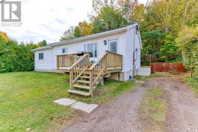 1332 Victoria St, House other with 3 bedrooms, 1 bathrooms and 2 parking in Petawawa ON | Image 3