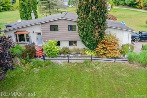 456 Loris Ln, Oxford, MI, 48371-3940 | Card Image