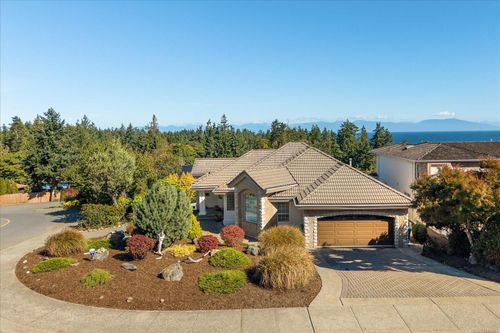 4040 Gulfview Dr, Nanaimo, BC, V9T6B4 | Card Image