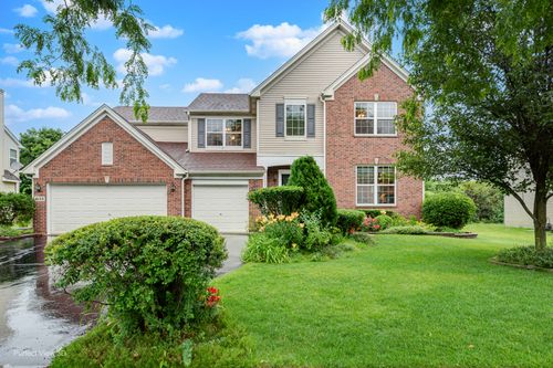 633 Versailles Dr, Bartlett, IL, 60103-2325 | Card Image