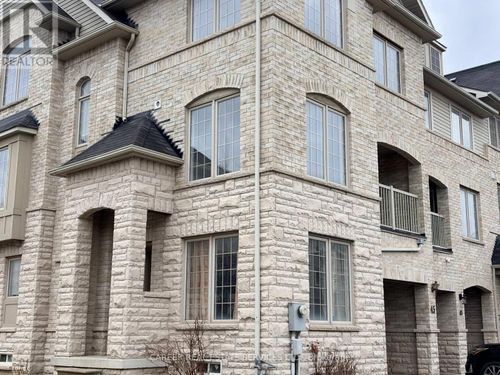 45 Blunden Road, Ajax (Central East), ON, L1Z0K8 | Card Image