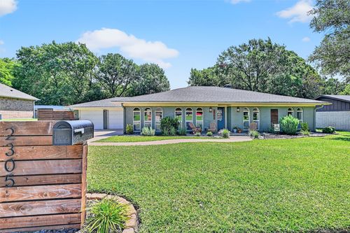 2305 Ridgewood Dr, Sherman, TX, 75092-3047 | Card Image
