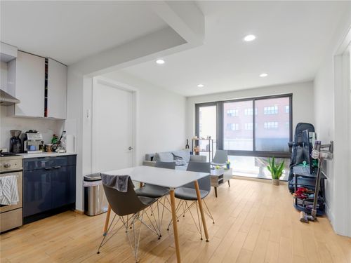 apt-5d-2705 41st Ave, Long Island City, NY, 11101-3771 | Card Image
