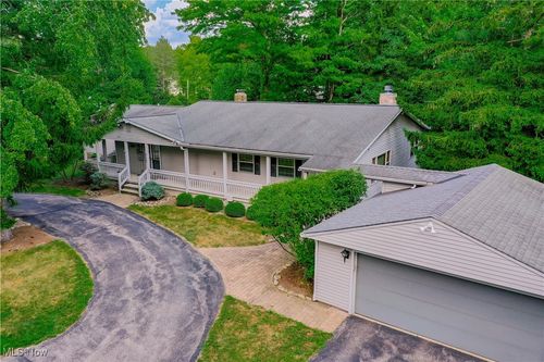 8158 Kirtland Chardon Rd, Kirtland, OH, 44094-9321 | Card Image