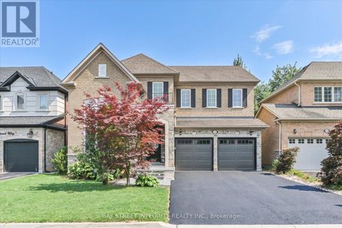 210 Milkweed Way, Oakville, ON, L6L0A6 | Card Image