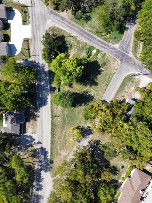 935 E Cooper St, Van Alstyne, TX, 75495 | Card Image